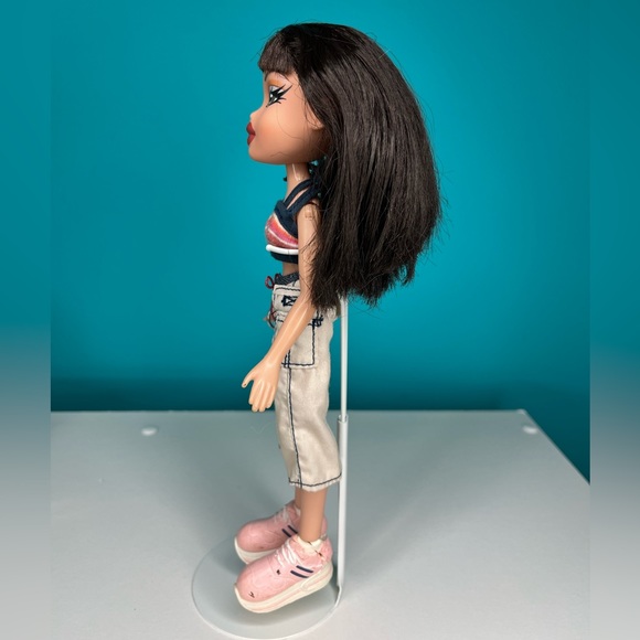 Bratz Beach Party Jade 2002 Limited Edition Doll With Outfit - Picture 4 of 8